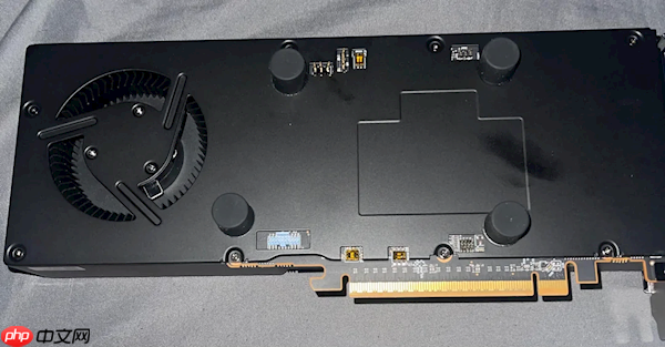 AMD Radeon AI PRO R9700原型卡首曝:32GB RX 9070 XTX传闻的源头