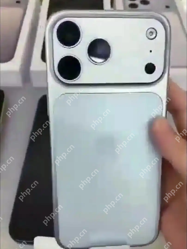iPhone 17 Pro Max真长这样?曝光的量产机后盖设计前所未见 - php中文网