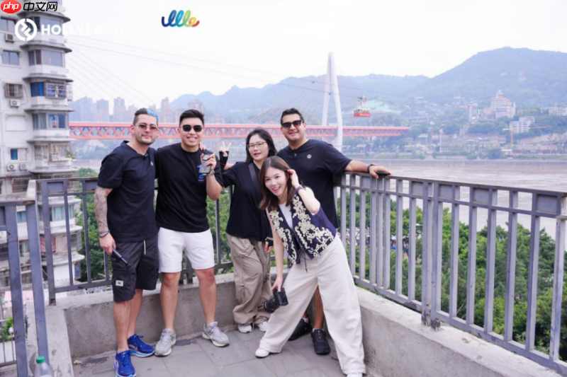 30位全球创作者齐聚8D魔幻之城,见证猛玛用科技连接世界