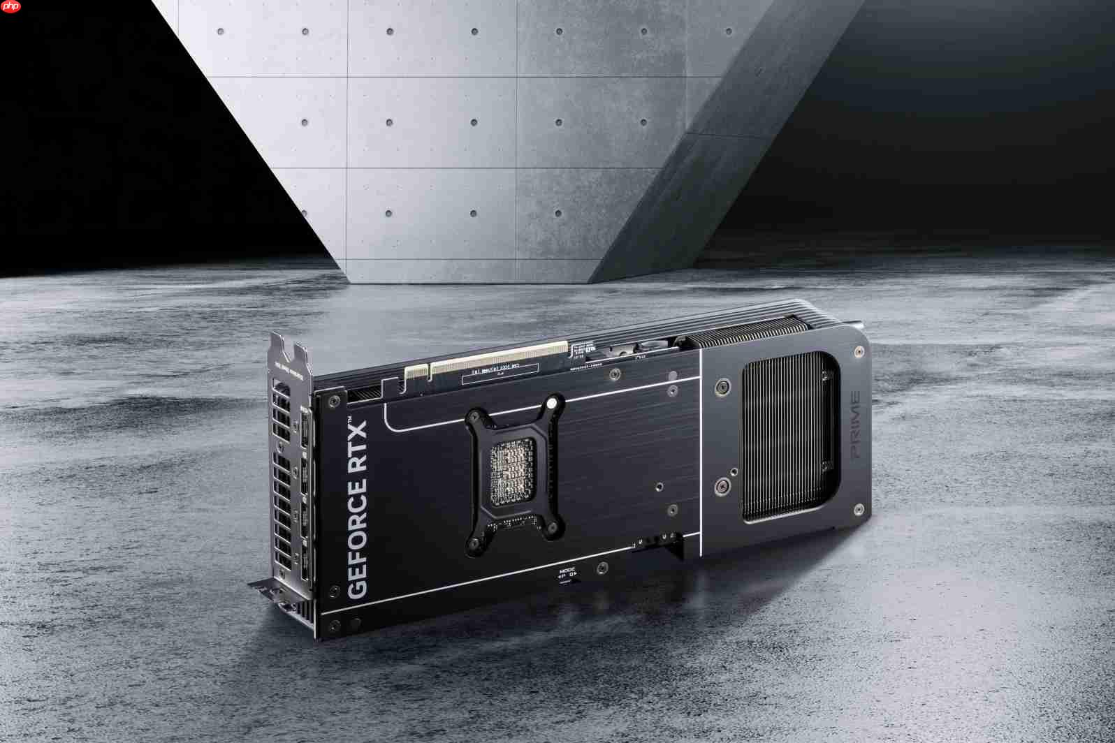 AI赋能加速信息迭代华硕5070大师显卡革新动力！