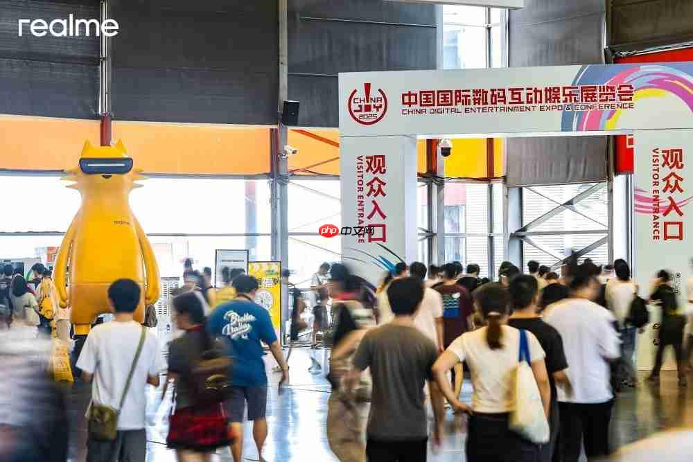 2025 ChinaJoy现场直击!真我登陆骁龙主题馆:GT7 Pro系列旗舰亮相