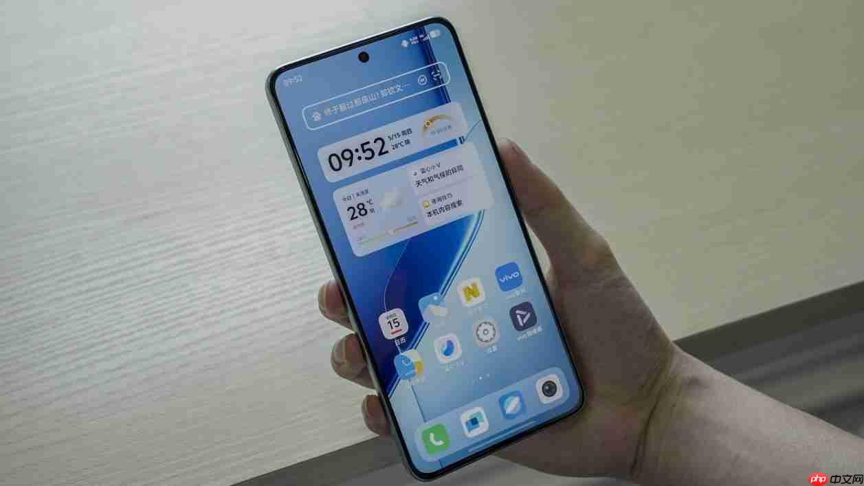 iQOO Neo10 Pro+屏幕大升级：同档最强2K珠峰屏惊艳登场！