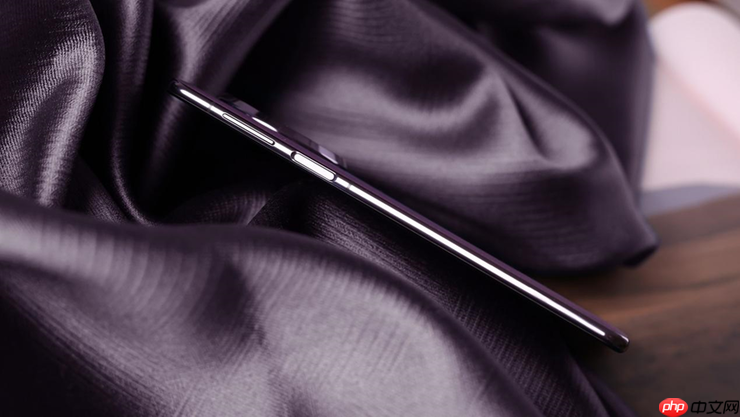 暑期旅行折叠屏怎么选？华为Mate X5超值礼遇等你来享