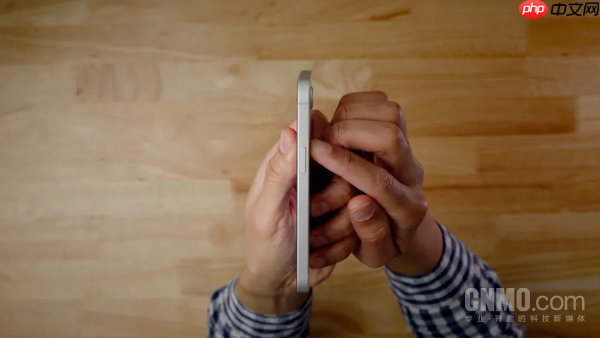 苹果首款折叠iPhone预计明年推出 外媒揭秘五大亮点