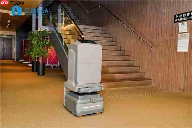 港媒报道:云迹科技“AI智能体+机器人”服务闭环成果显著