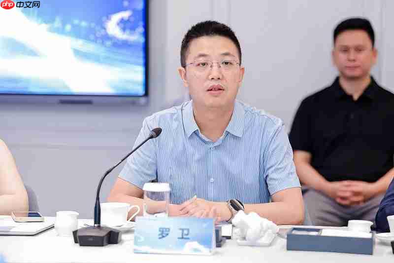 电子科技大学鲲鹏昇腾科教创新孵化中心揭牌，打造中国算力生态“成电范式”