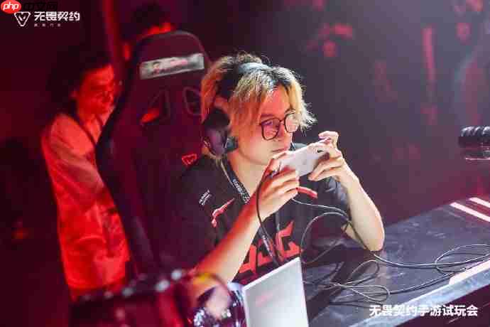 无畏契约手游试玩会现场，官方指定用机一加 Ace 5 至尊版出镜