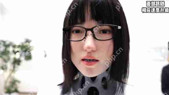 松延动力新一代仿生女机器人推出!面部表情很逼真!