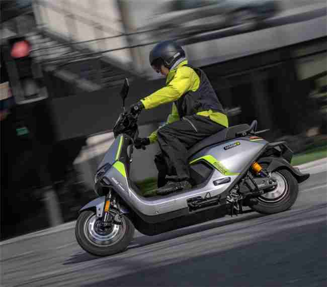 鲁大师2025年Q1季度电动车智能排行：九号领跑高端市场，极核、绿源智能化突围