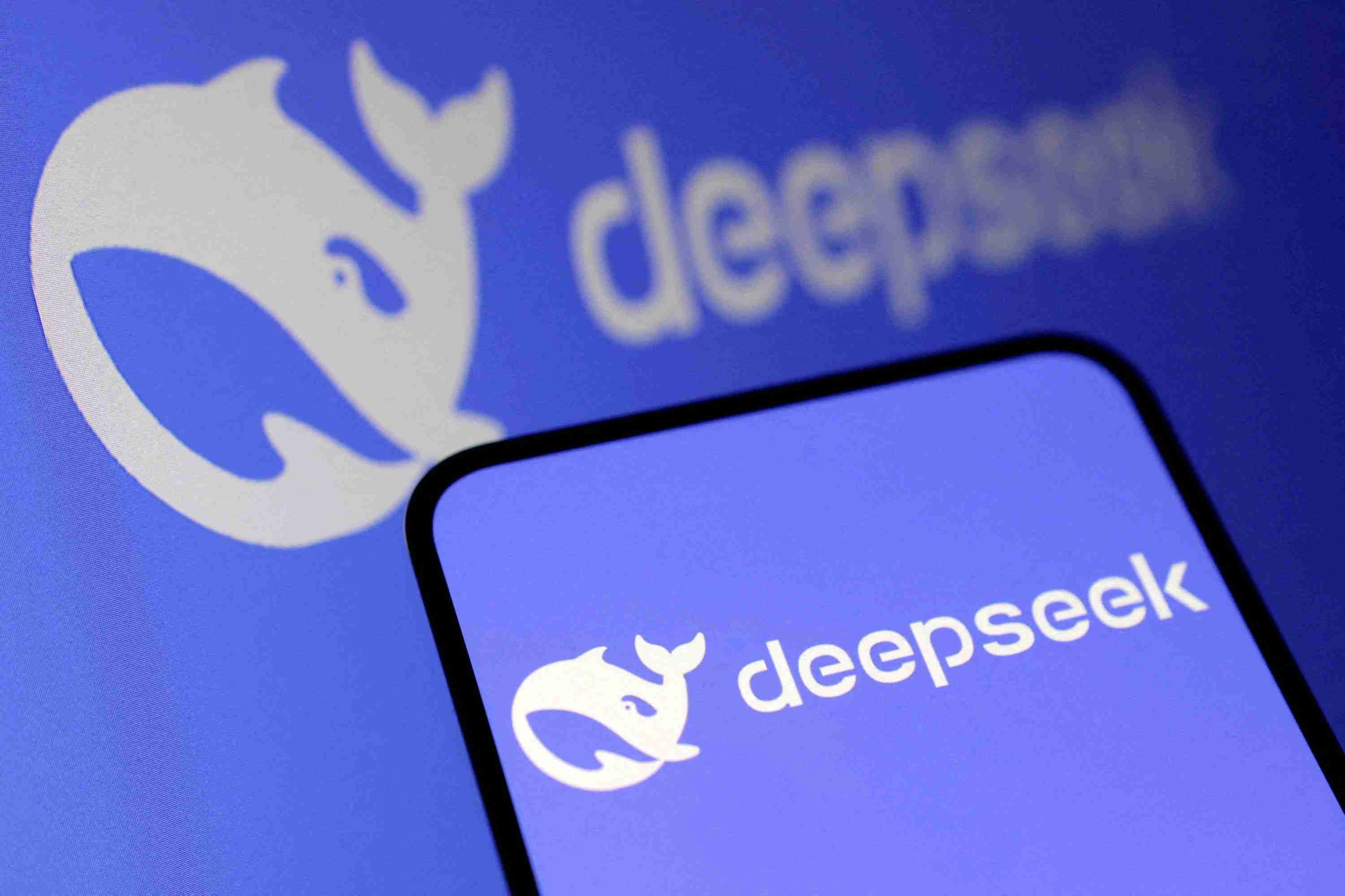DeepSeek官方辟谣R2模型将在3月17日发布:假消息!