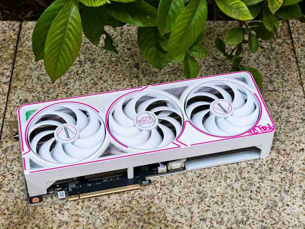 主流玩家再一次狂欢:七彩虹iGame GeForce RTX 5070 Ultra W OC 12GB评测