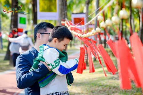 “灵蛇贺三亚 温暖中国年”三亚春节狂欢引爆旅游热潮