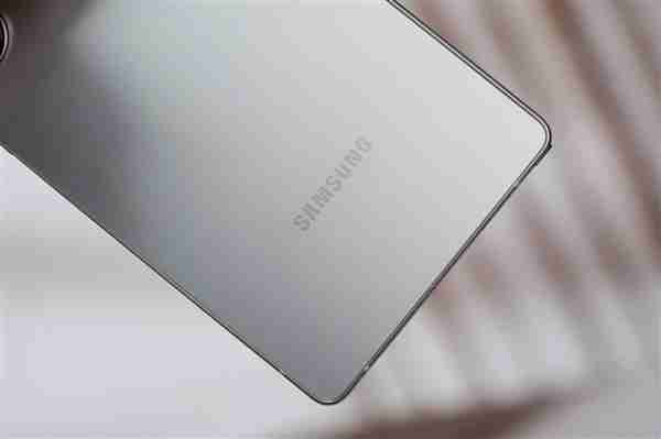 新一代万元机皇!三星Galaxy S25 Ultra图赏