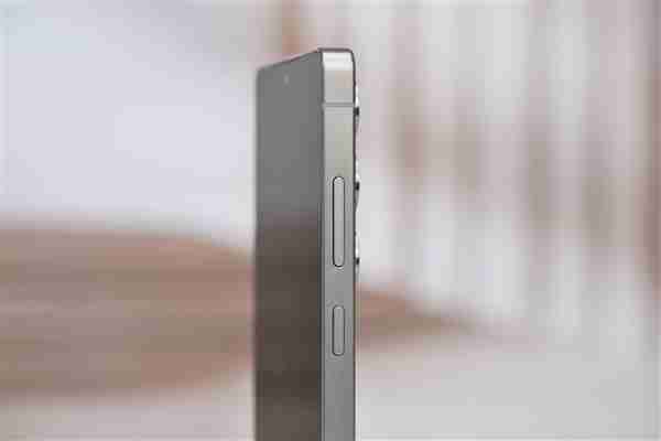 新一代万元机皇!三星Galaxy S25 Ultra图赏