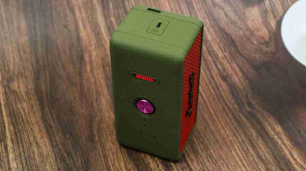 以不一样风格，共迎蛇年：Marshall Emberton III蛇年新春限定艺术家合作款评测