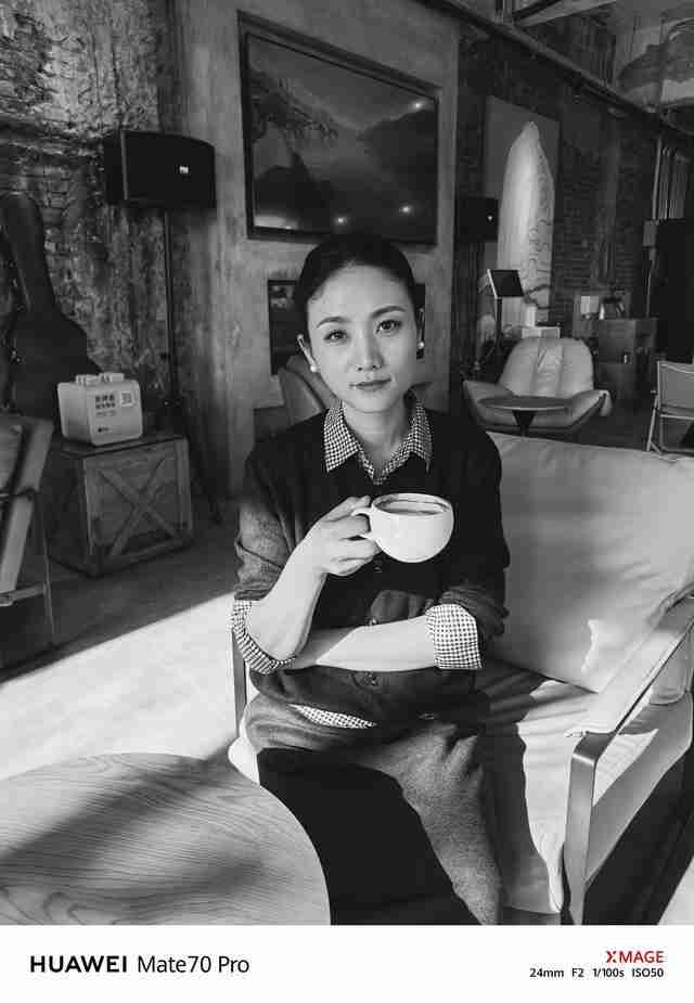 华为Mate 70 Pro拍照怎么样?红枫原色表现出色,96mm长焦彪悍