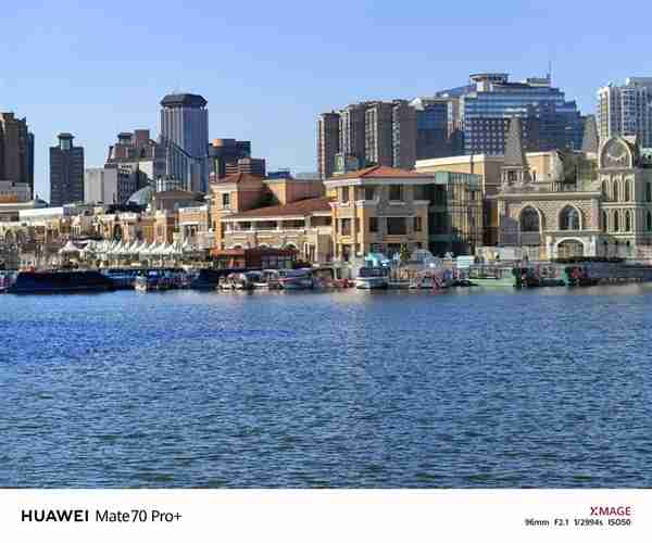 建议友商跟进!华为Mate 70 Pro+红枫影像实拍测试