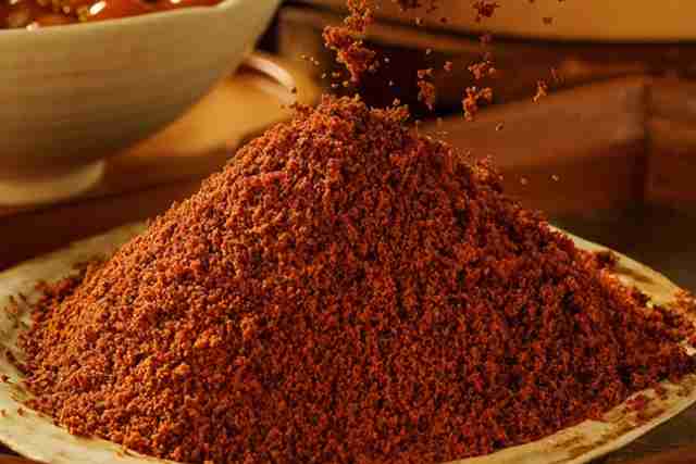 红糖是什么原料做出来的 红糖和白糖的区别