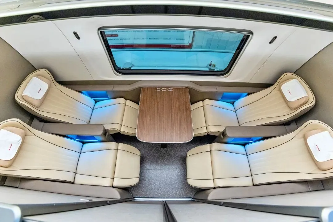 运营时速 400 公里全球最快,我国 CR450 动车组样车内饰、坐席等设计公布