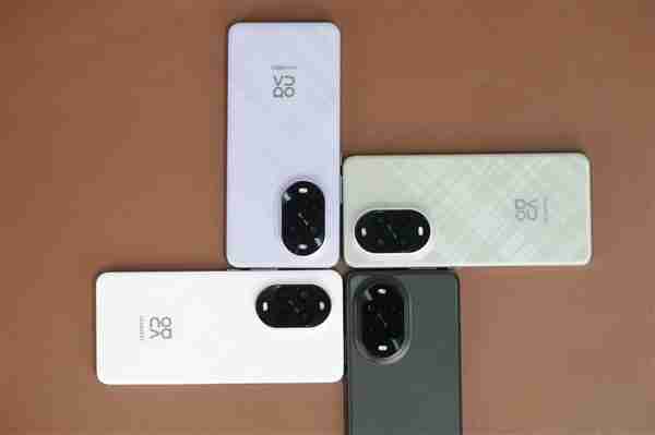 年底换机购机攻略:还得是年轻人专属华为“nova 13香”