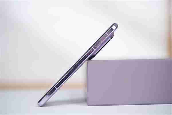 100倍变焦超远摄之王！荣耀Magic7 RSR保时捷设计图赏