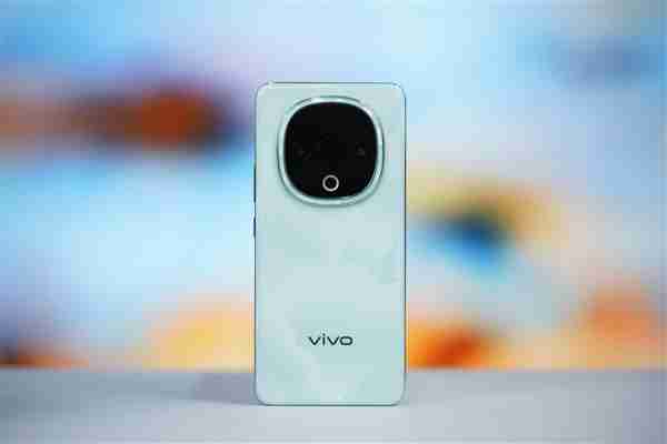 清新美背种草了!vivo Y300图赏