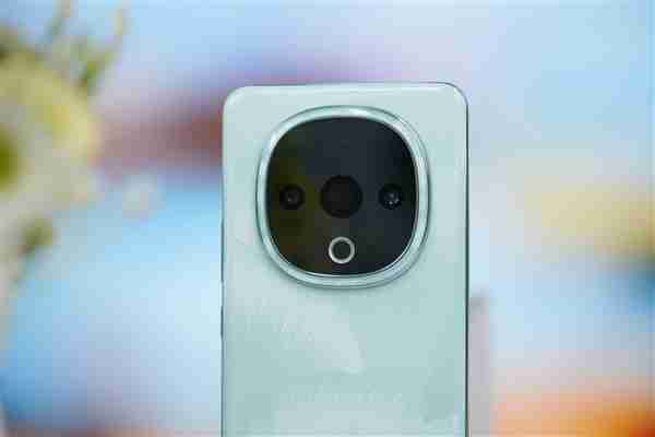 清新美背种草了!vivo Y300图赏