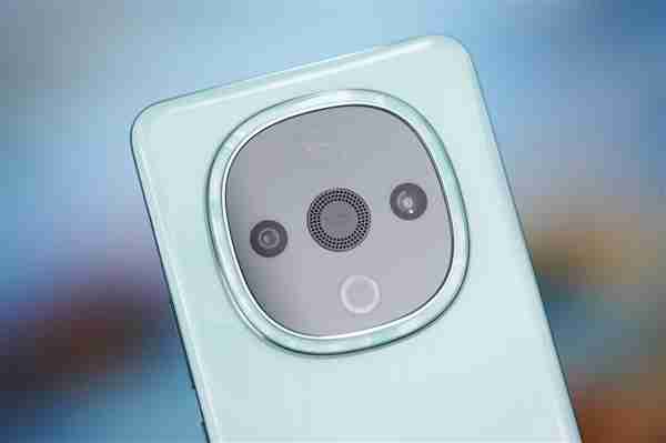 清新美背种草了!vivo Y300图赏