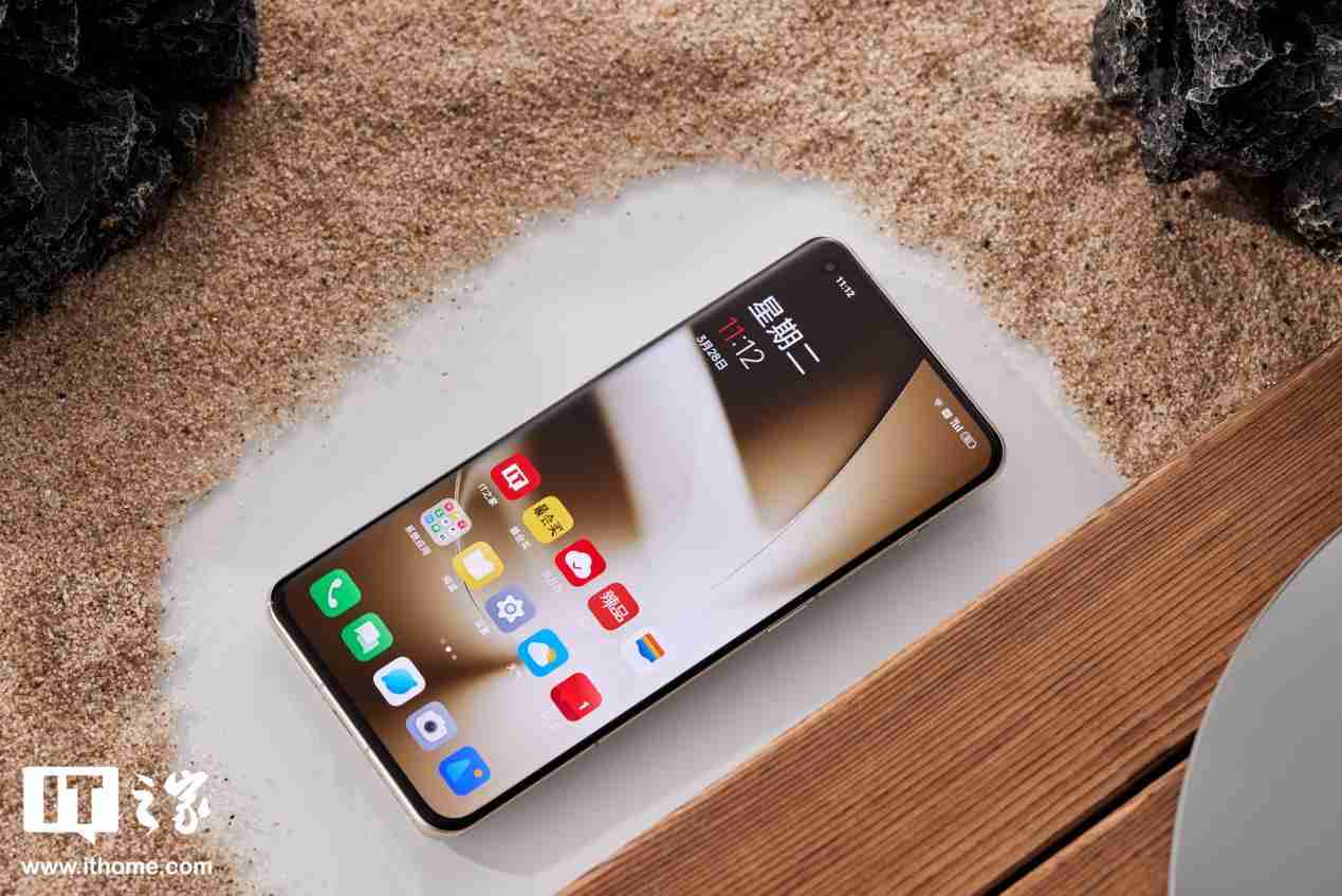 一加 11 系列手机开放 ColorOS 15 系统正式版尝鲜升级:新增识屏问答、AI 去反光等功能