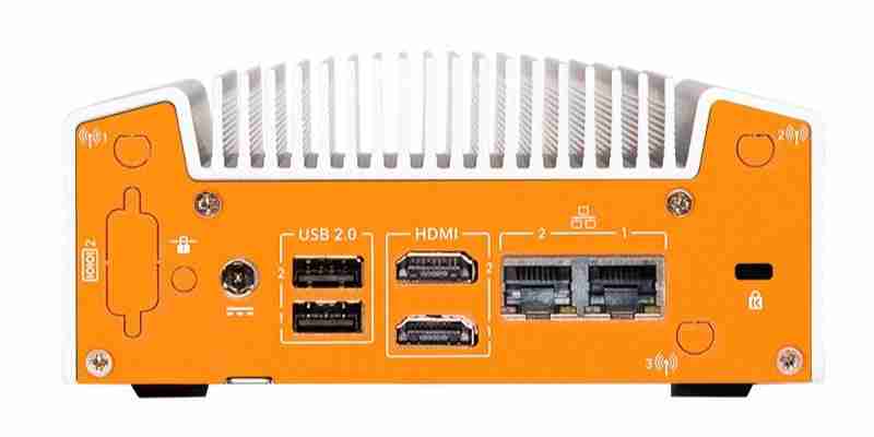 OnLogic 预告 ML100G-42 工业级无风扇 NUC:搭载 AMD 锐龙 7 8840U 处理器