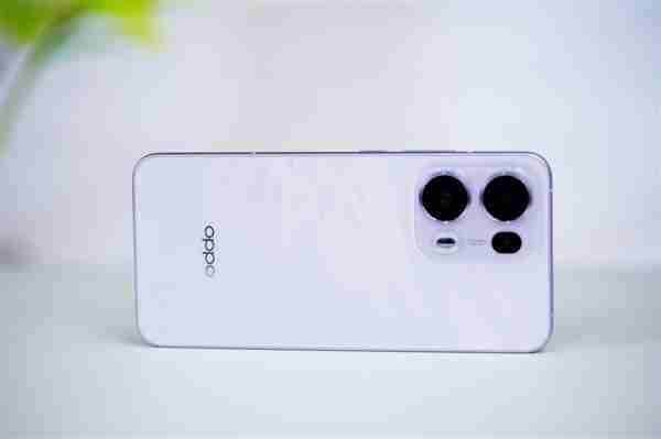 全等深四微曲屏!OPPO Reno13 Pro图赏