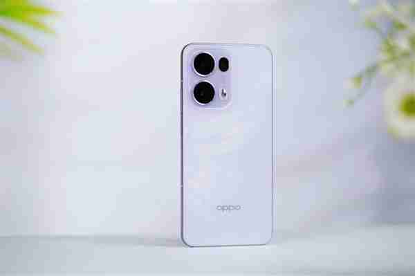 全等深四微曲屏!OPPO Reno13 Pro图赏