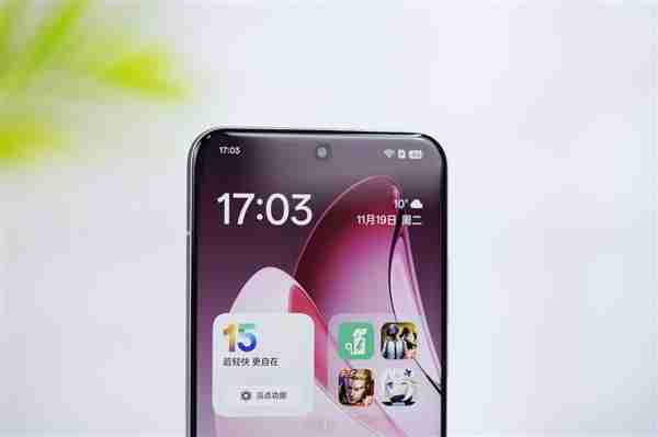 全等深四微曲屏!OPPO Reno13 Pro图赏