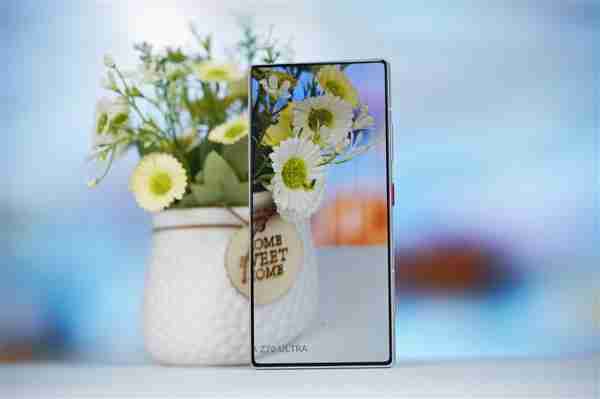 完美真全面屏!努比亚Z70 Ultra图赏