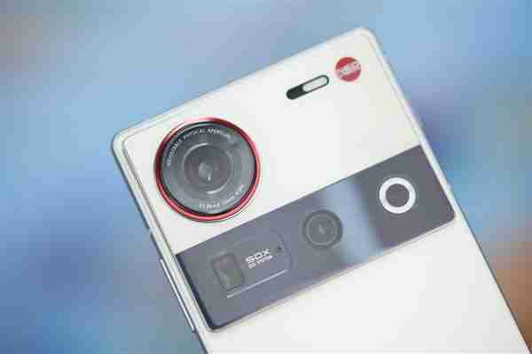 完美真全面屏!努比亚Z70 Ultra图赏