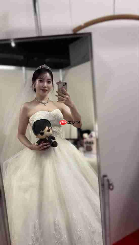 桐生一马“结婚了”？《如龙》女粉晒模拟婚礼照