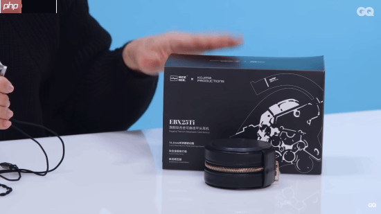 小岛秀夫列人生必备物品:眼镜第9 咖啡一天7杯!