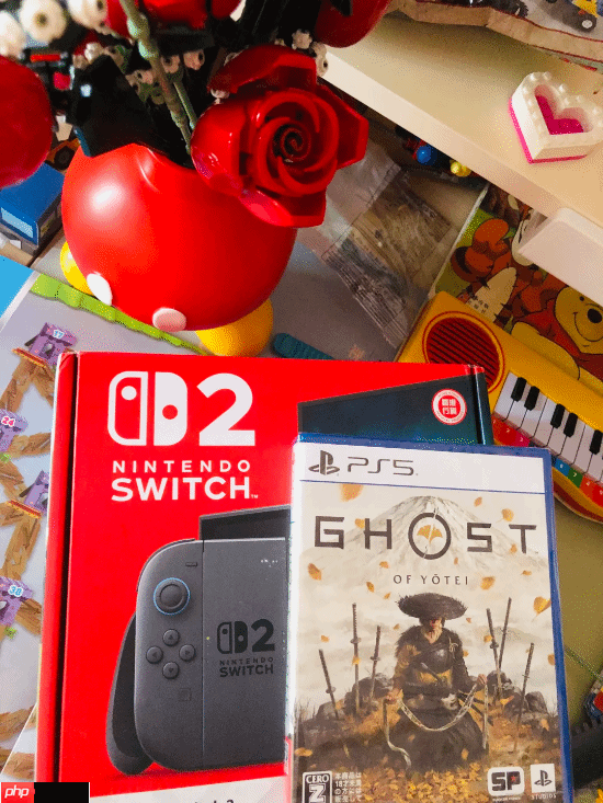 小红书“抽象”帖子引热议:怎么把PS5光盘塞进NS2?