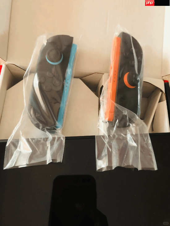 小红书“抽象”帖子引热议:怎么把PS5光盘塞进NS2?