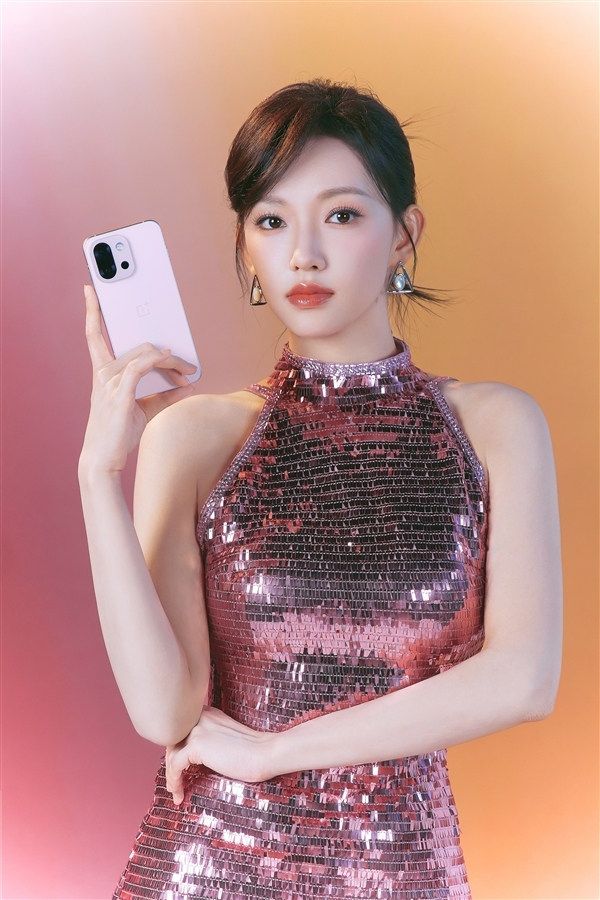 唯一子系6.3英寸小屏旗舰!一加15T入网:春节后见