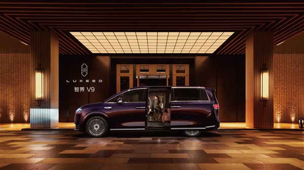 留给埃尔法的时间不多了 鸿蒙智行首款MPV智界V9官图发布