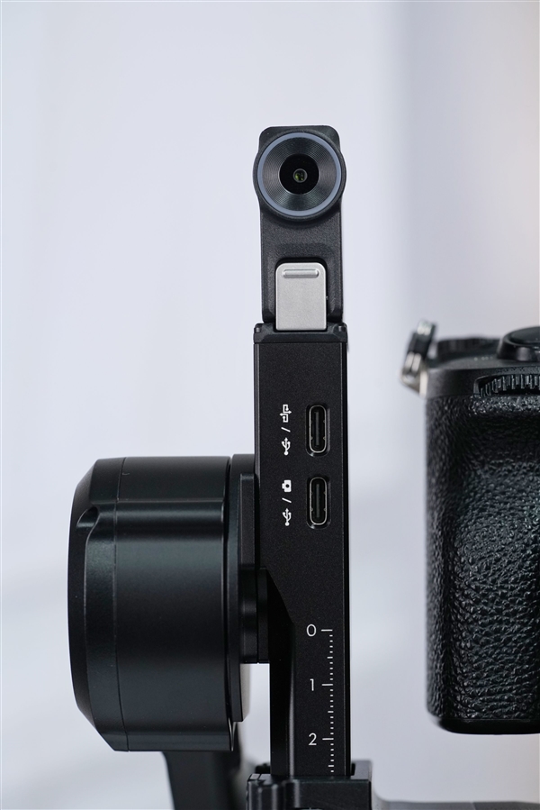 新一代相机增稳利器!大疆DJI RS 5手持云台稳定器图赏