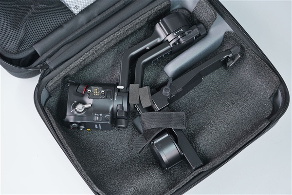 新一代相机增稳利器!大疆DJI RS 5手持云台稳定器图赏