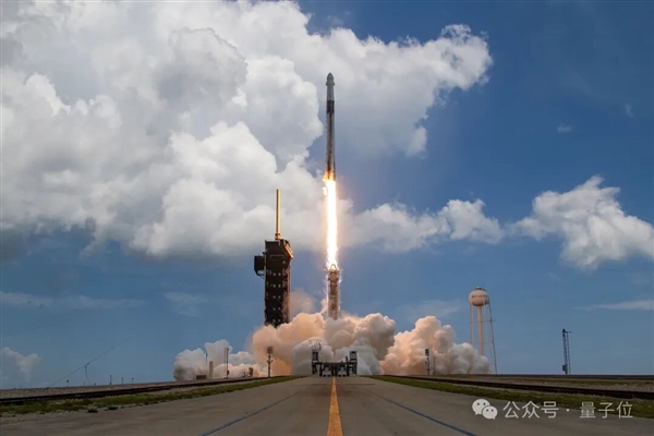 马斯克SpaceX背后的她:现实版钢铁侠小辣椒