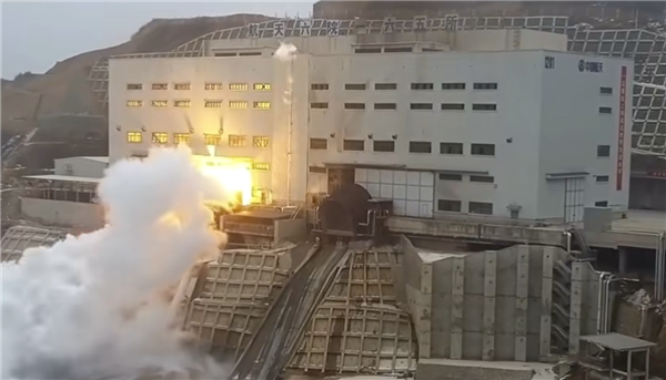 贺!我国240吨级商业重复使用高压补燃液氧煤油发动机长程试车成功