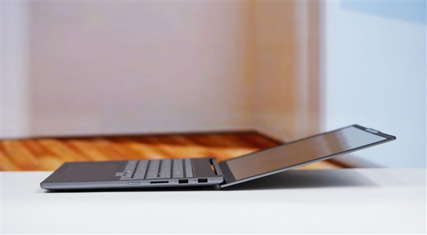 酷睿Ultra X9 388H加持!联想小新Pro 16 GT AI元启版图赏