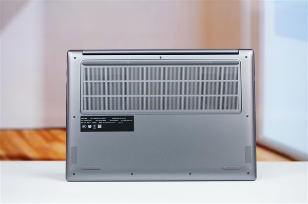 酷睿Ultra X9 388H加持!联想小新Pro 16 GT AI元启版图赏