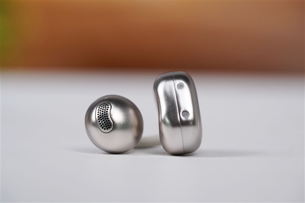 耳机盒居然带屏幕！999元当贝Air 1图赏